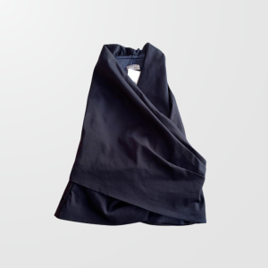 Top de lino azul marino.