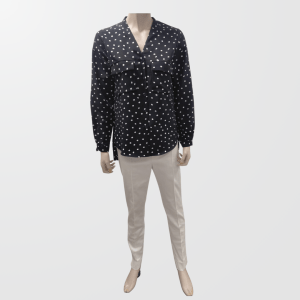 BLUSA NEGRA CON LUNARES BLANCOS